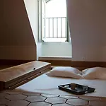 Surprenantes - Chateau Du Pe Hotel
