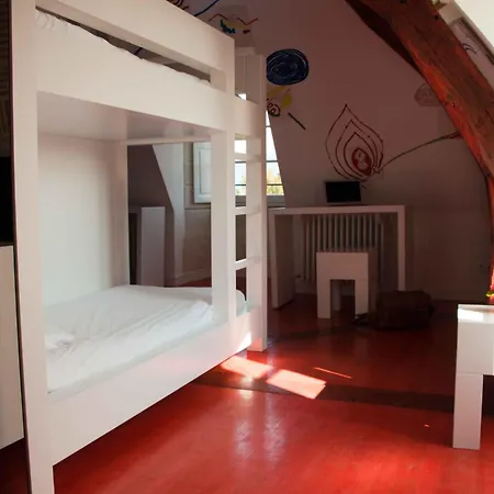 Surprenantes - Château Du Pé Hotel Saint-Jean-de-Boiseau