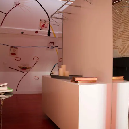 Surprenantes - Chateau Du Pe