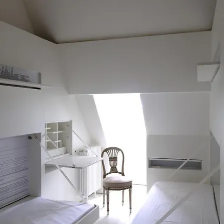 Surprenantes - Chateau Du Pe Hotel Saint-Jean-de-Boiseau