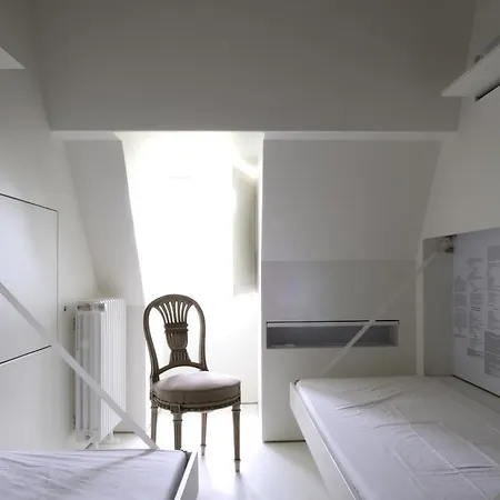 Surprenantes - Château Du Pé 3*