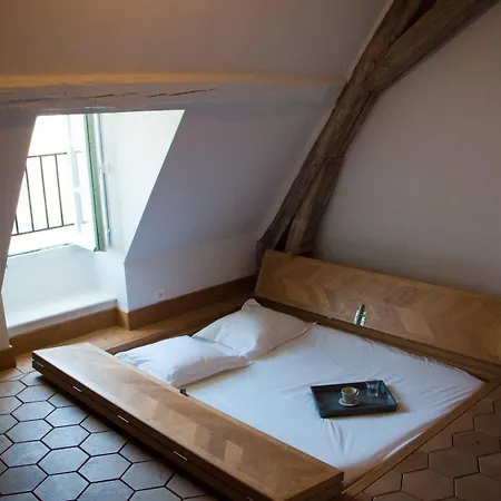 Surprenantes - Chateau Du Pe