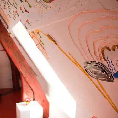 Surprenantes - Chateau Du Pe 3*