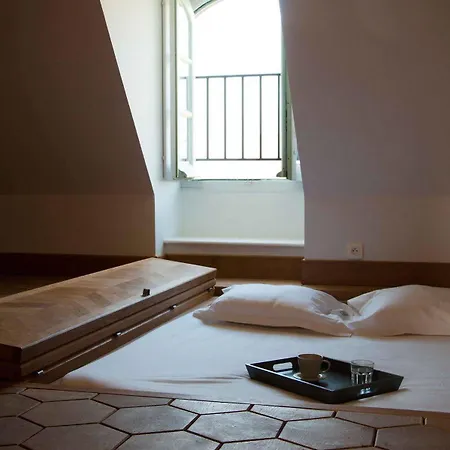 Surprenantes - Chateau Du Pe Hotel