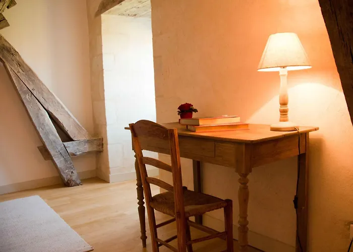 Surprenantes - Château Du Pé Hotel