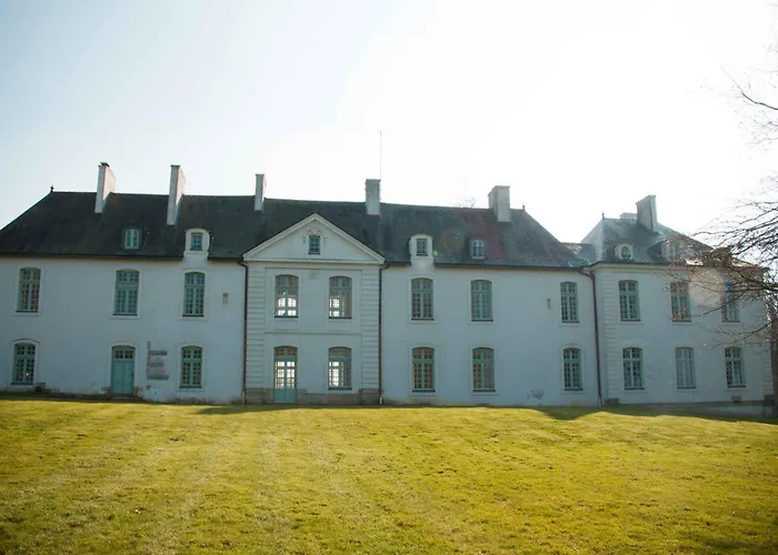 Surprenantes - Château Du Pé Hotel 3*