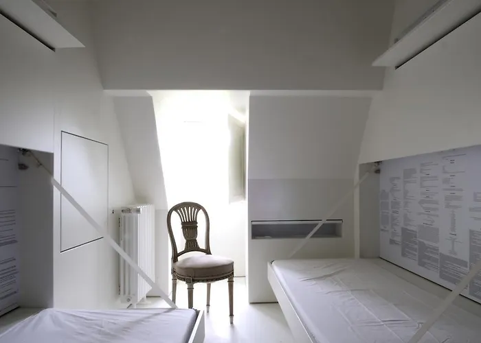 Surprenantes - Château Du Pé 3*