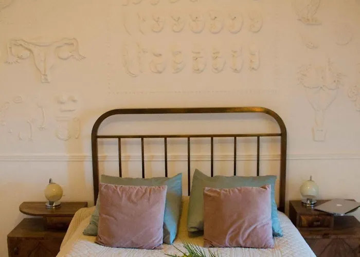 Surprenantes - Chateau Du Pe 3* Saint-Jean-de-Boiseau