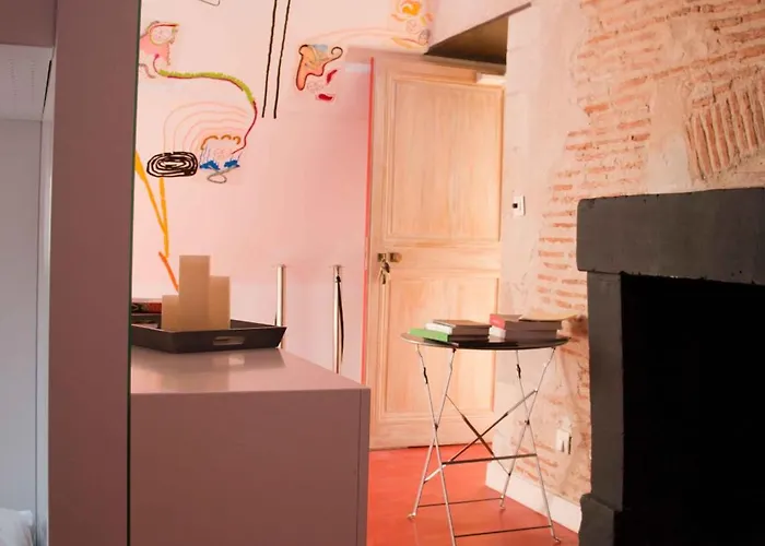 Surprenantes - Château Du Pé Hotel Saint-Jean-de-Boiseau