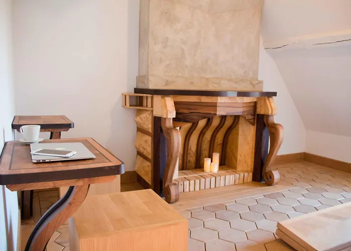 Surprenantes - Château Du Pé Hotel